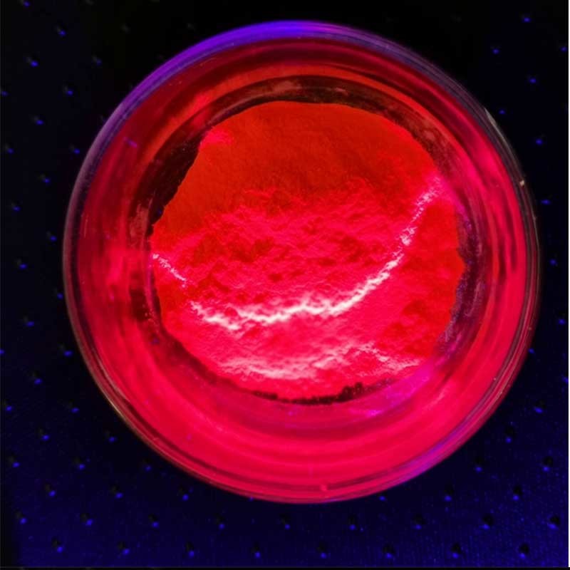 660NM Red Phosphor Powder For High Power Led Lighting Low Color Temperature