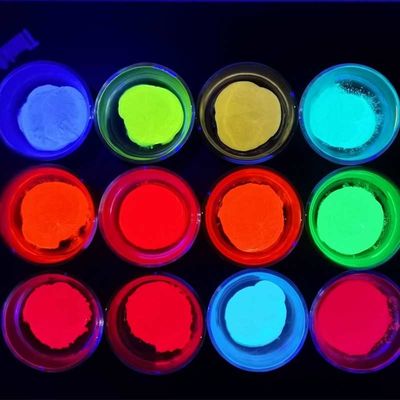 Bon prix Stabilité chimique de la poudre de luminophore rouge à LED nitrure avec un rendu des couleurs élevé en ligne